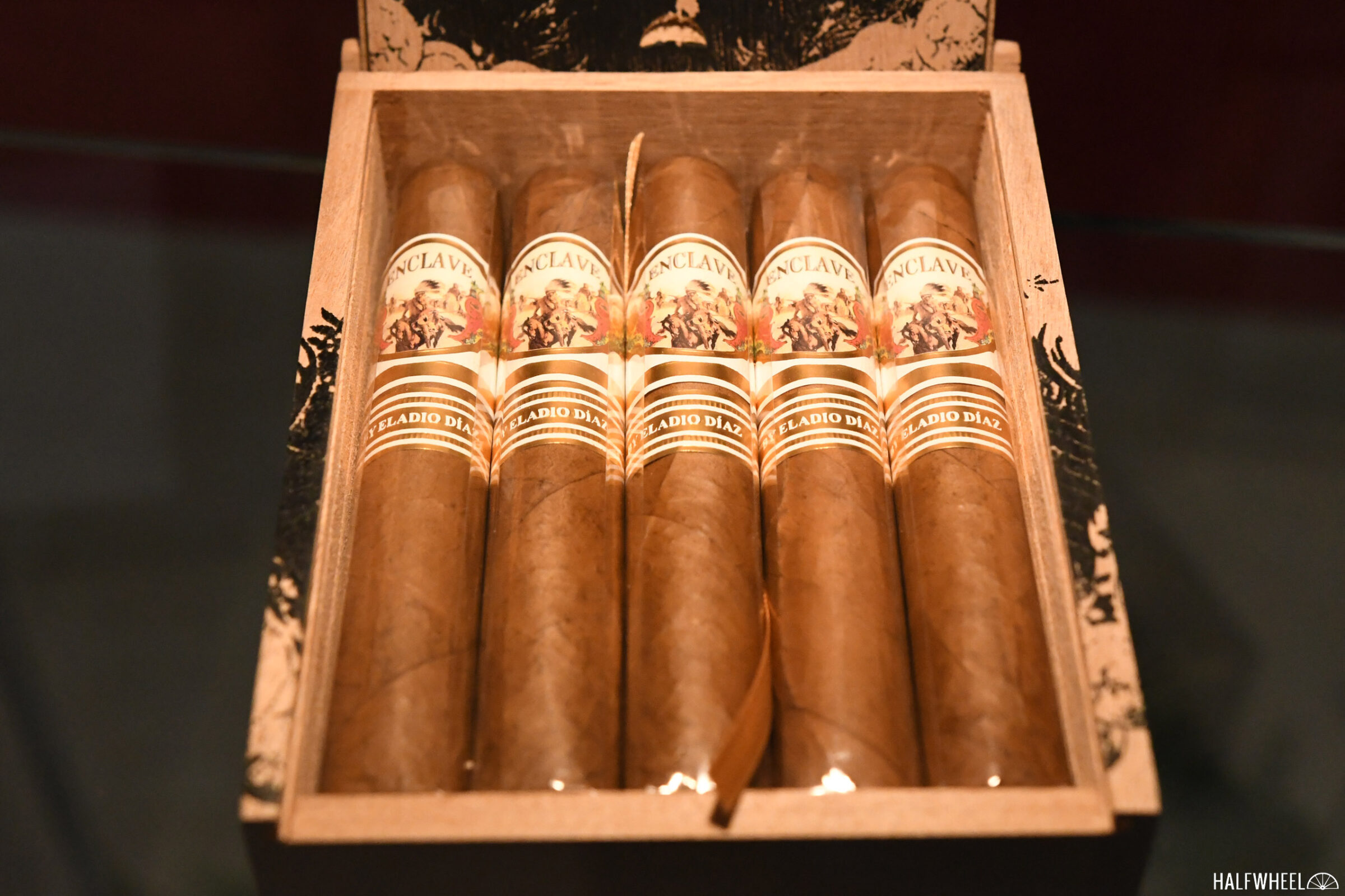 AJ Fernandez AJ Fernandez Enclave Eladio Dominican Robusto Unit (20) Robusto
