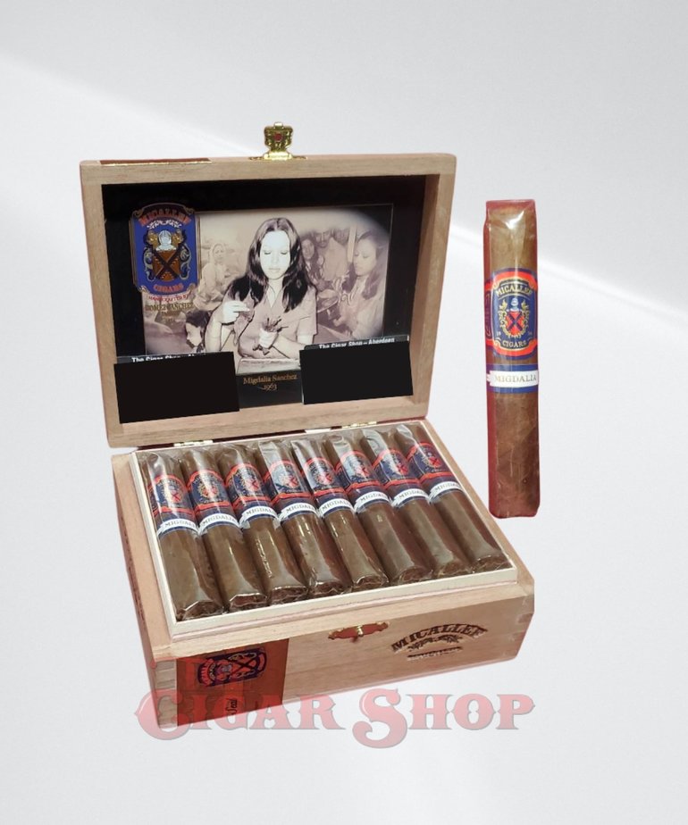 Micallef Micallef Migdalia Petite Corona Unit (24) Corona