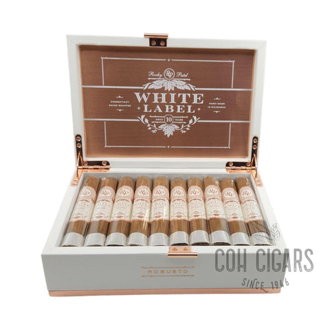 Rocky Patel Rocky Patel White Label Robusto With Lighter Unit (20) Robusto