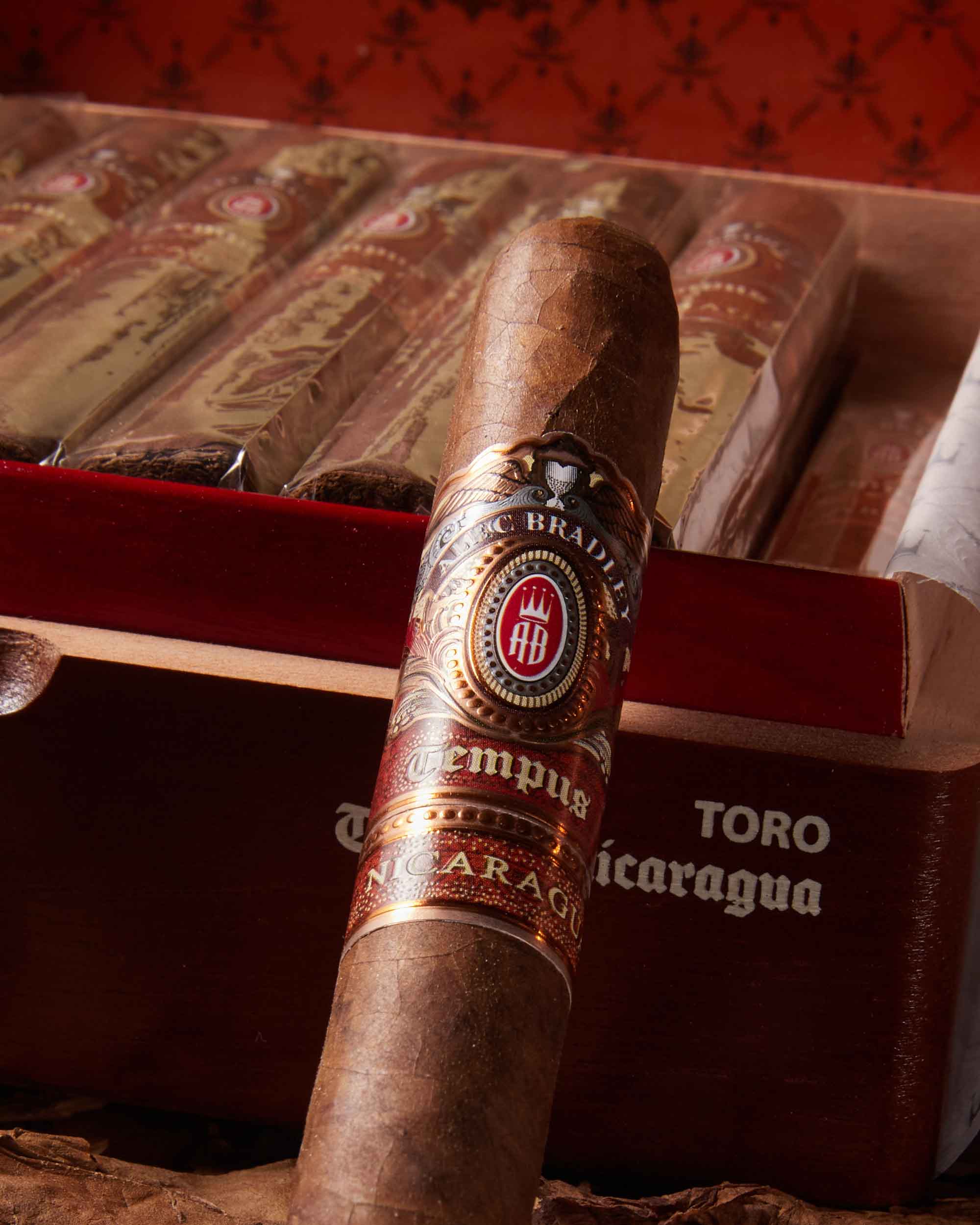 Alec Bradley Alec Bradley Tempus Natural Toro Unit (24) Toro