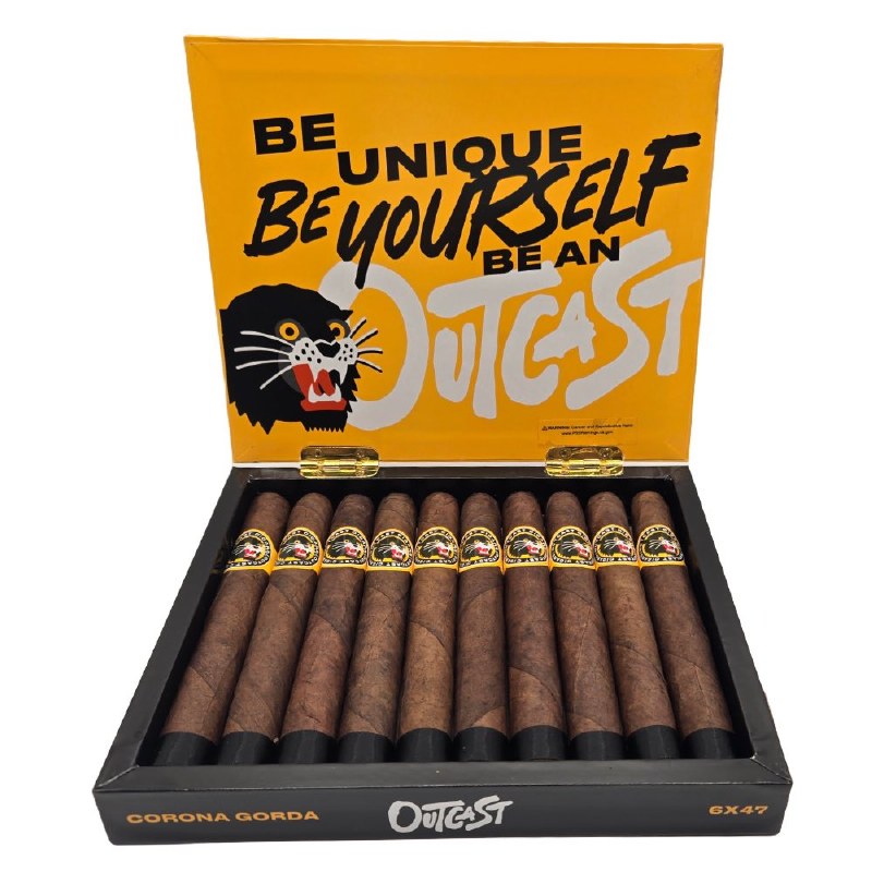 Outcast Outcast Classic Corona Gorda Unit (10)