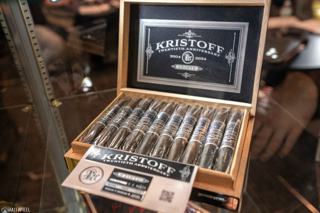 Kristoff Kristoff 20th Anniversary 6x60 Unit (20)