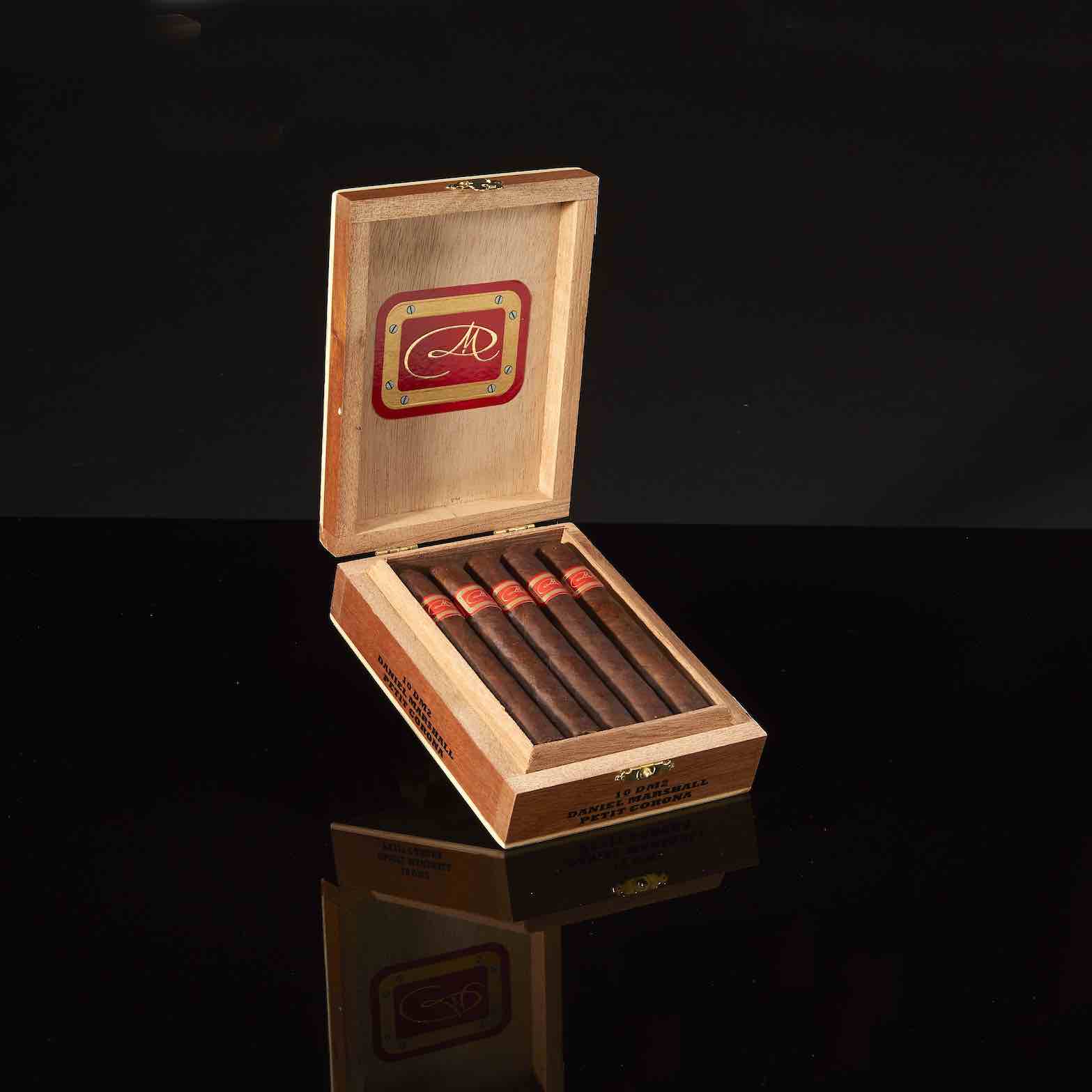 Daniel Daniel Marshall Red Label Petit Corona Unit (10)