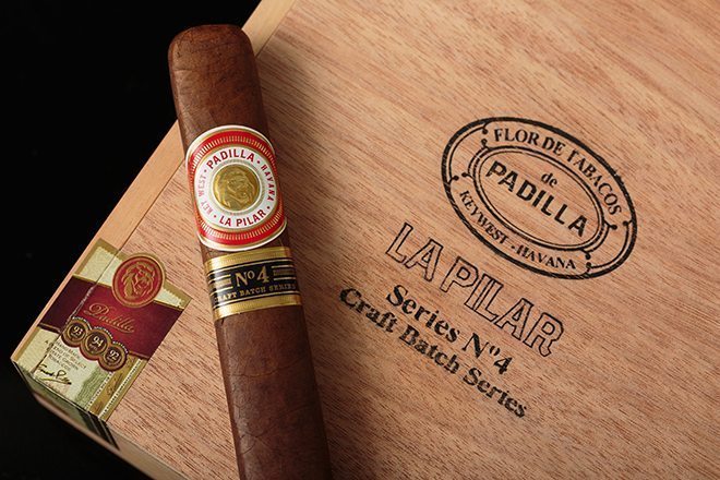 Padilla La Padilla La Pilar No. 4 Toro Unit (20)