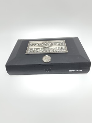 Rocky Patel Rocky Patel 15th Anniversary Robusto Unit (20)