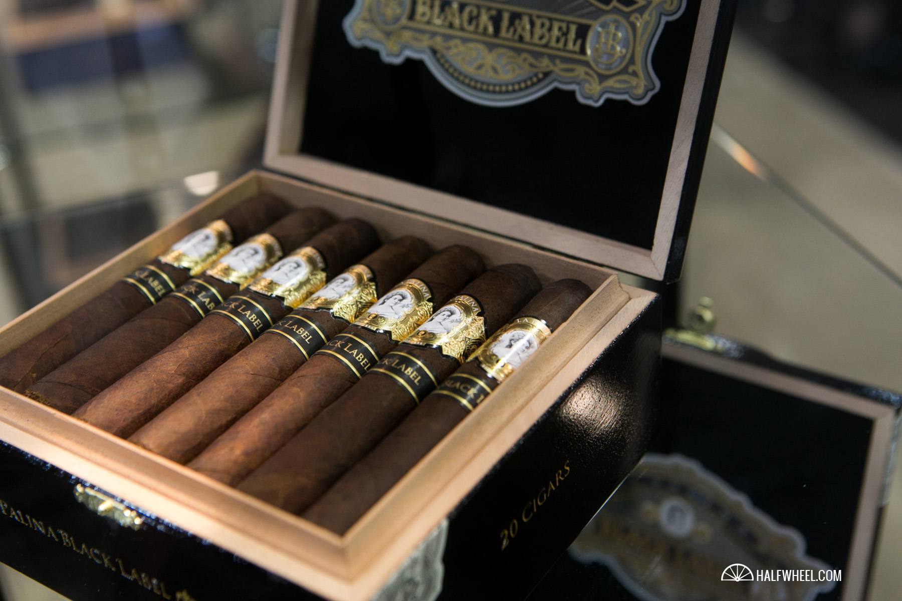 La Palina La Palina Black Label Robusto Unit (20)