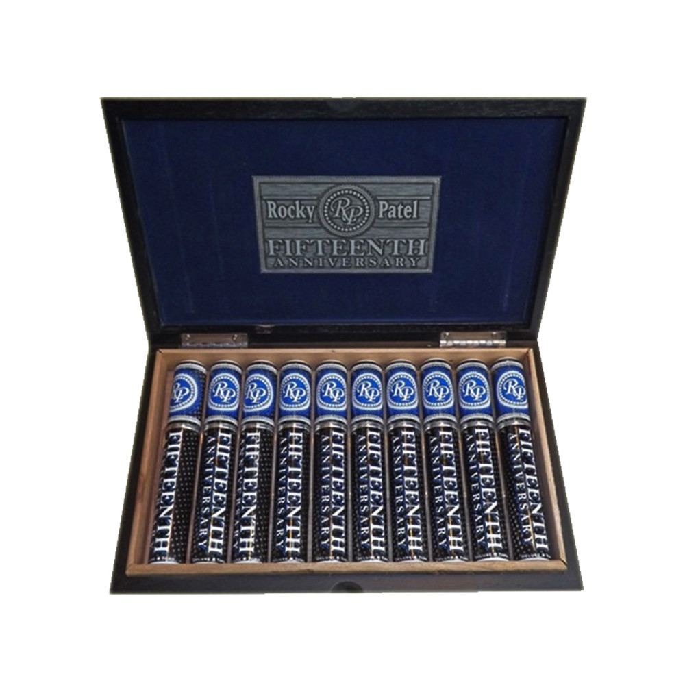Rocky Patel 15th Anniversary Toro Unit (20)