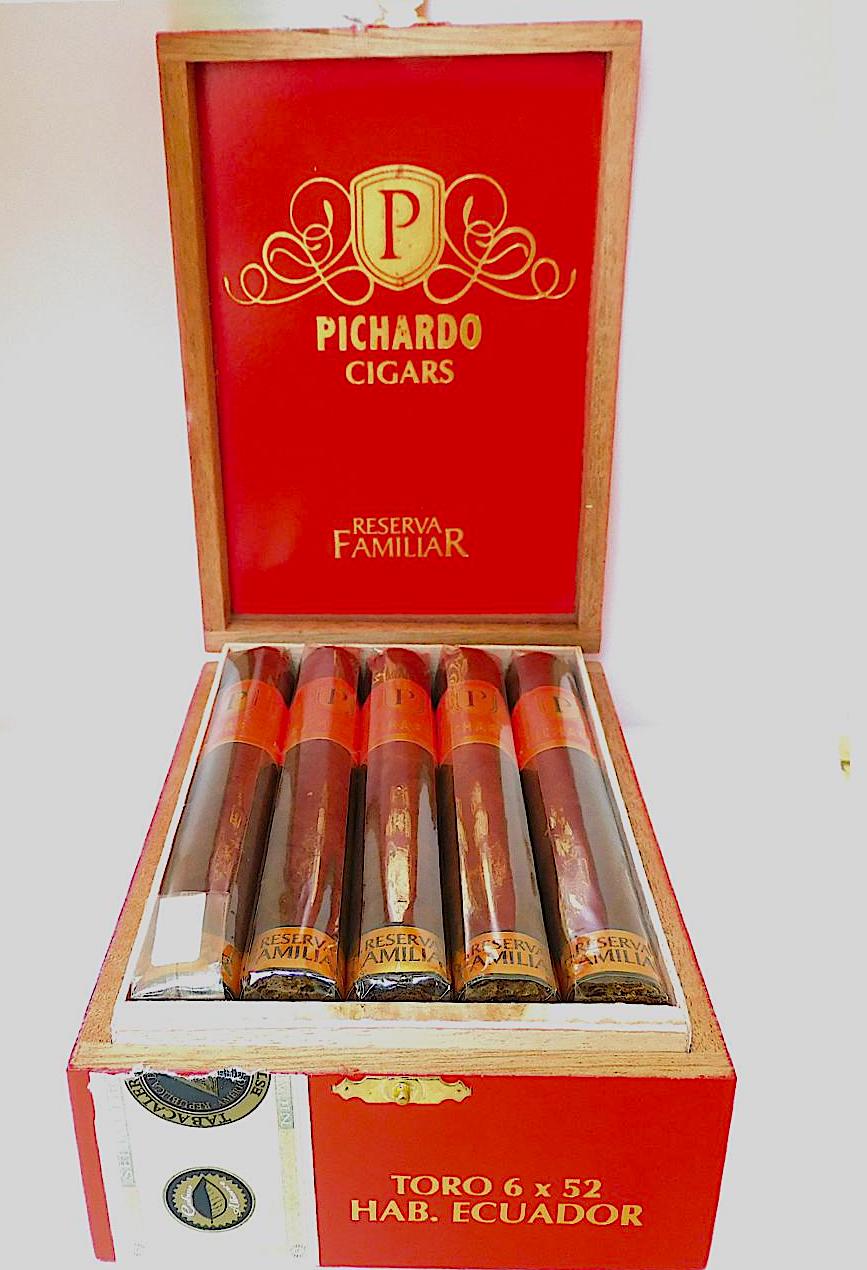 Crowned Heads Crowned Heads Pichardo Reserva Familiar Habano Toro Unit (15)