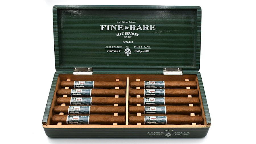 Alec Bradley Alec Bradley Limited Edition Fine And Rare BCN-143 Unit (10)